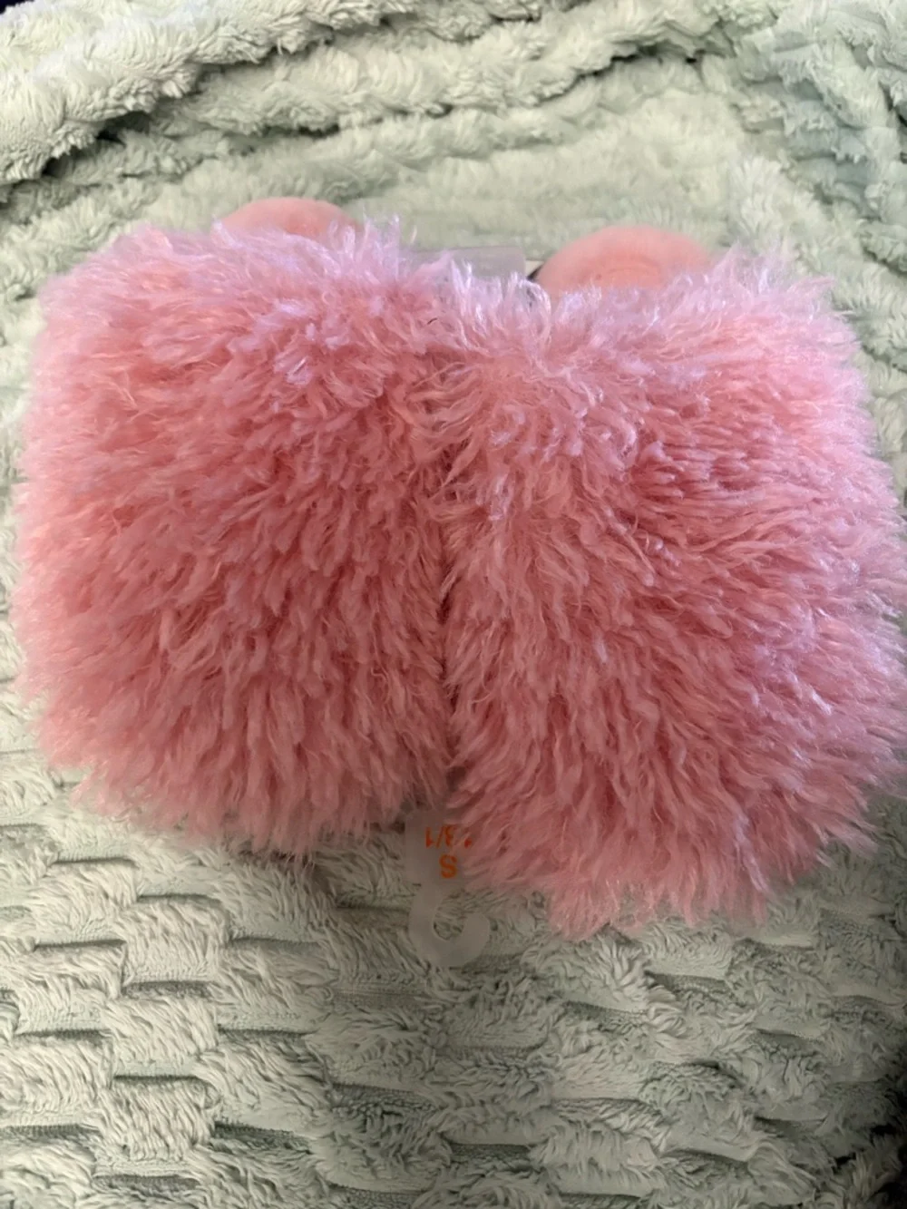 NWT- Small 13-1 Kids Pink Fluffy Slide Sandals -art class slip on fun slippers